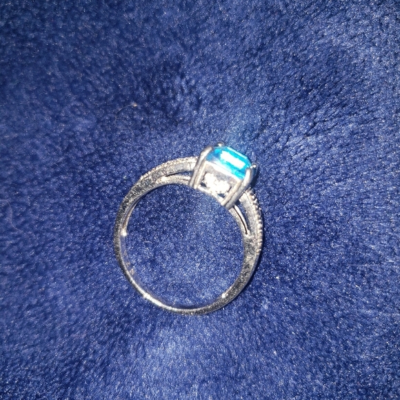 Blue Gemstone Silver Ring - Picture 3 of 4